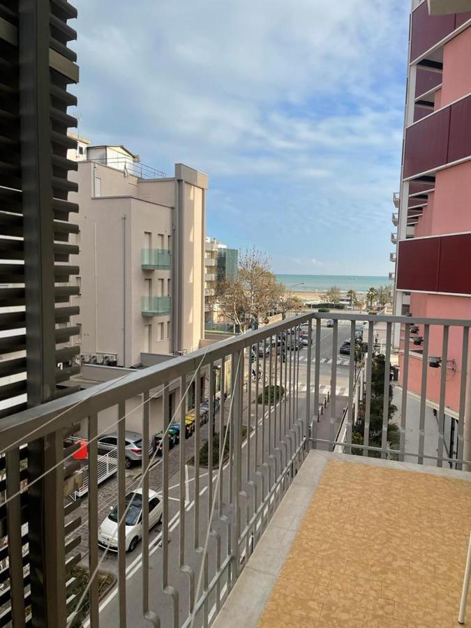 Hotel Losanna Rimini Exteriér fotografie