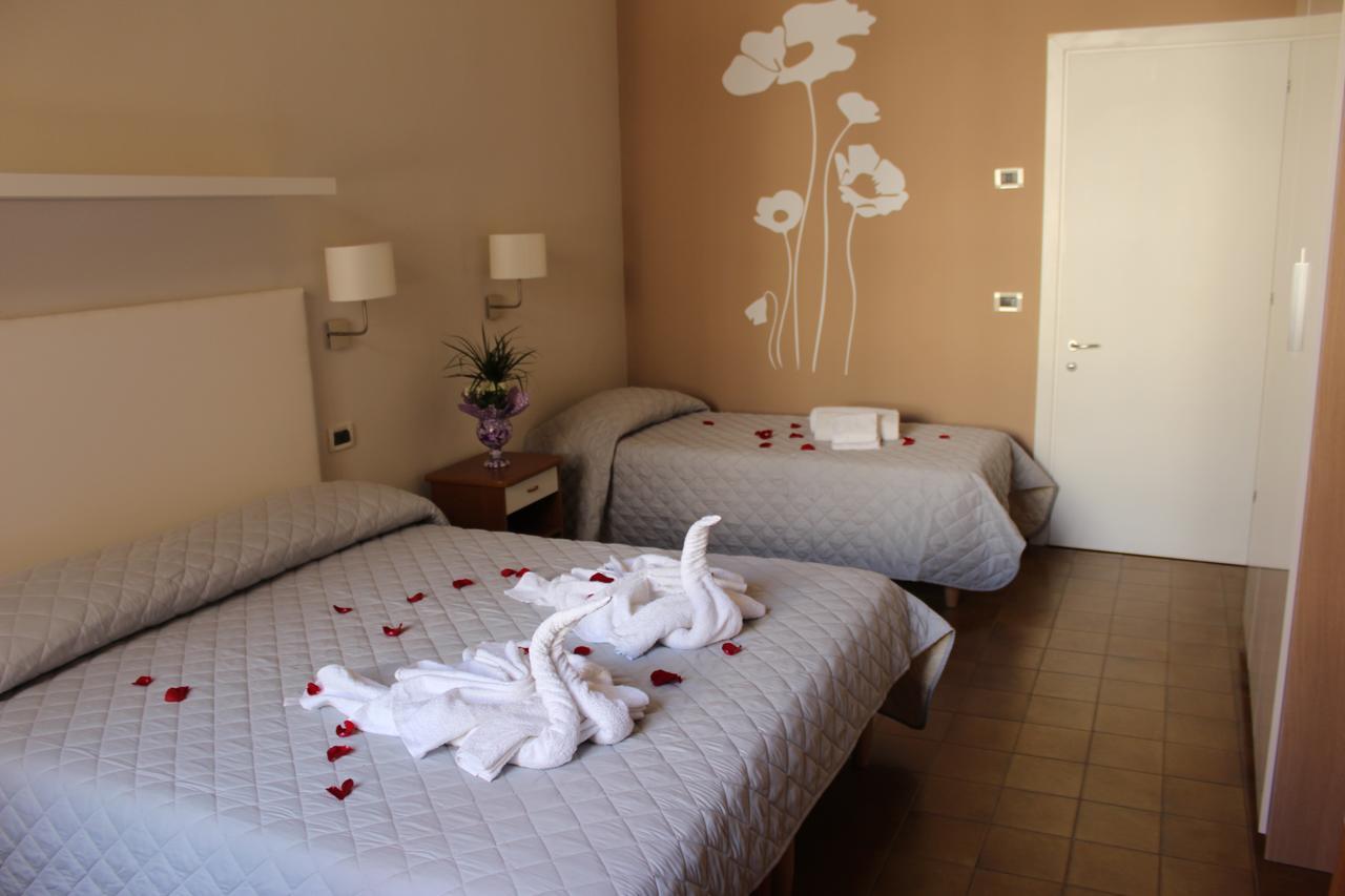 Hotel Losanna Rimini Exteriér fotografie
