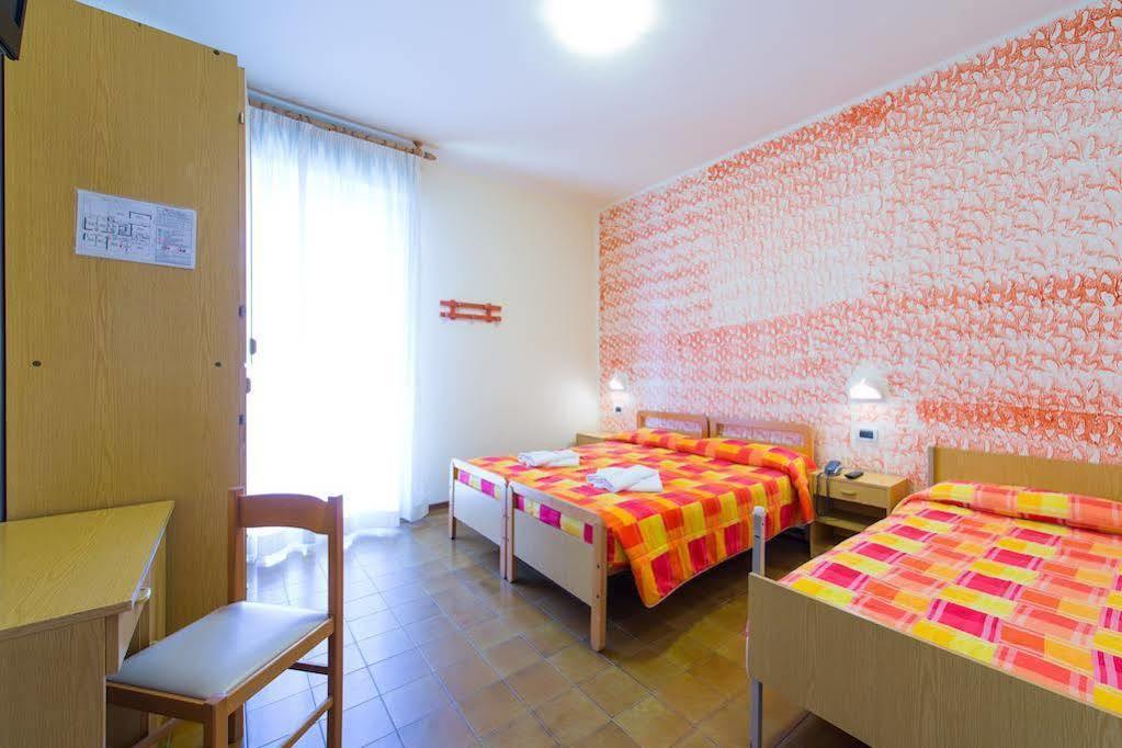 Hotel Losanna Rimini Exteriér fotografie